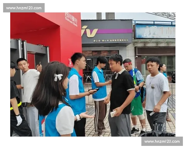 成都蓉城严斥球迷恶意涂鸦 承诺依规重罚维护赛事文明